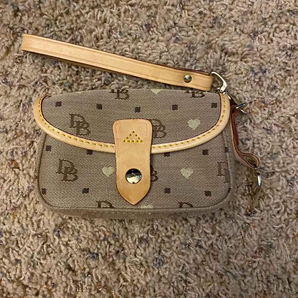 Like New Dooney & Burke Small/ Medium Wristlet